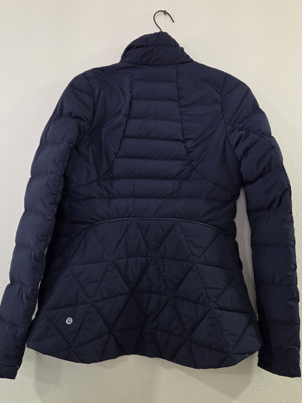 lululemon athletica Women’s Navy Quilted Puffer Jacket - Picture 2 of 5